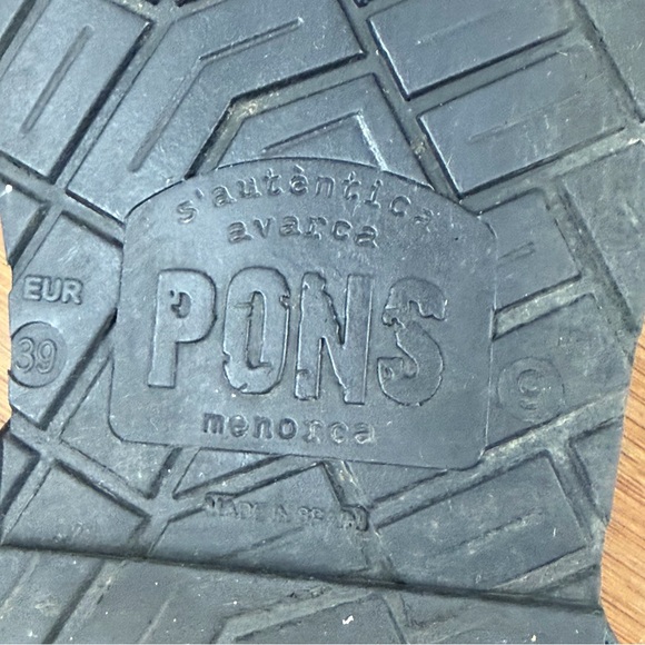 Pons Avarca Leopard Print Classic Sandals - Picture 9 of 10